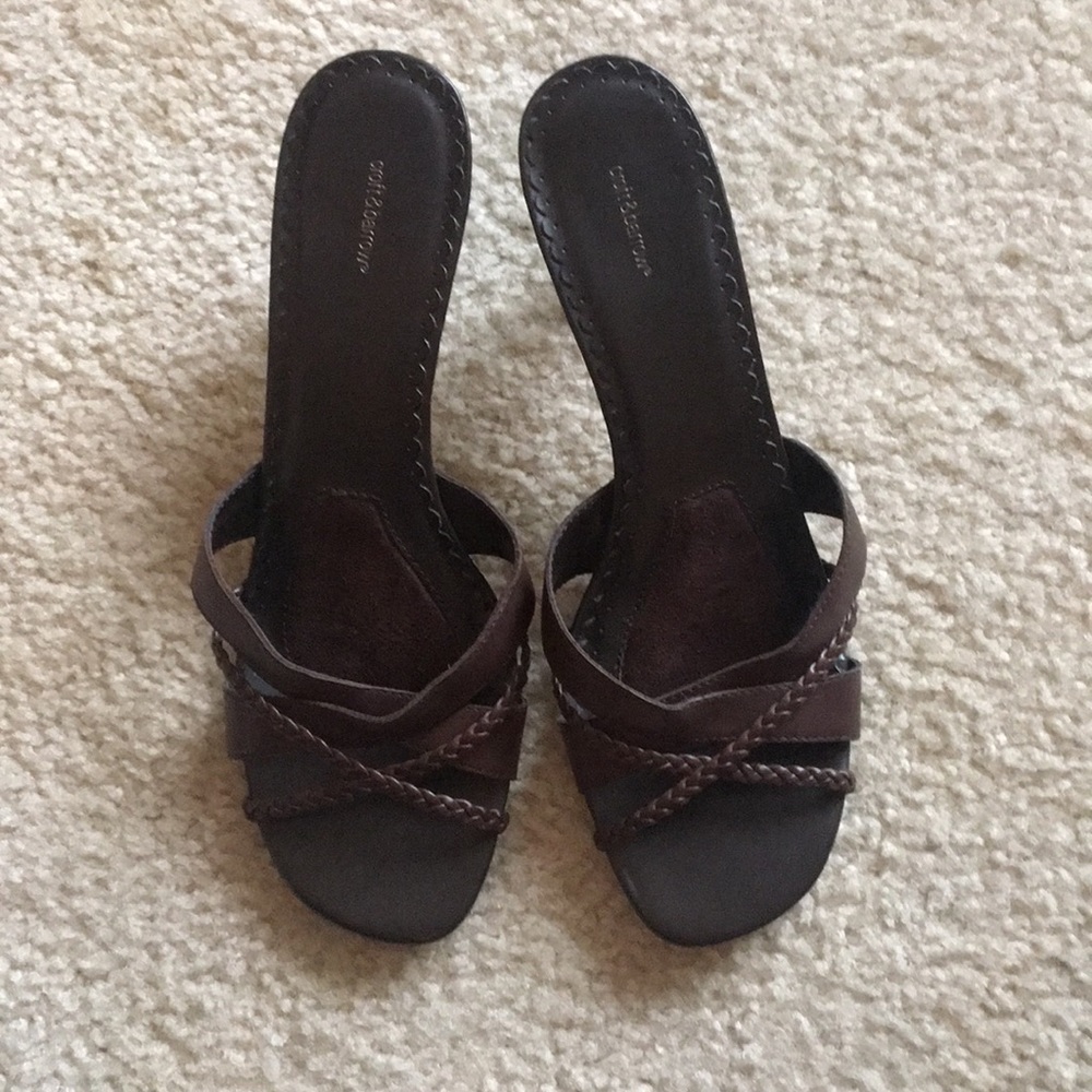 Croft & Barrow brown leather sandals